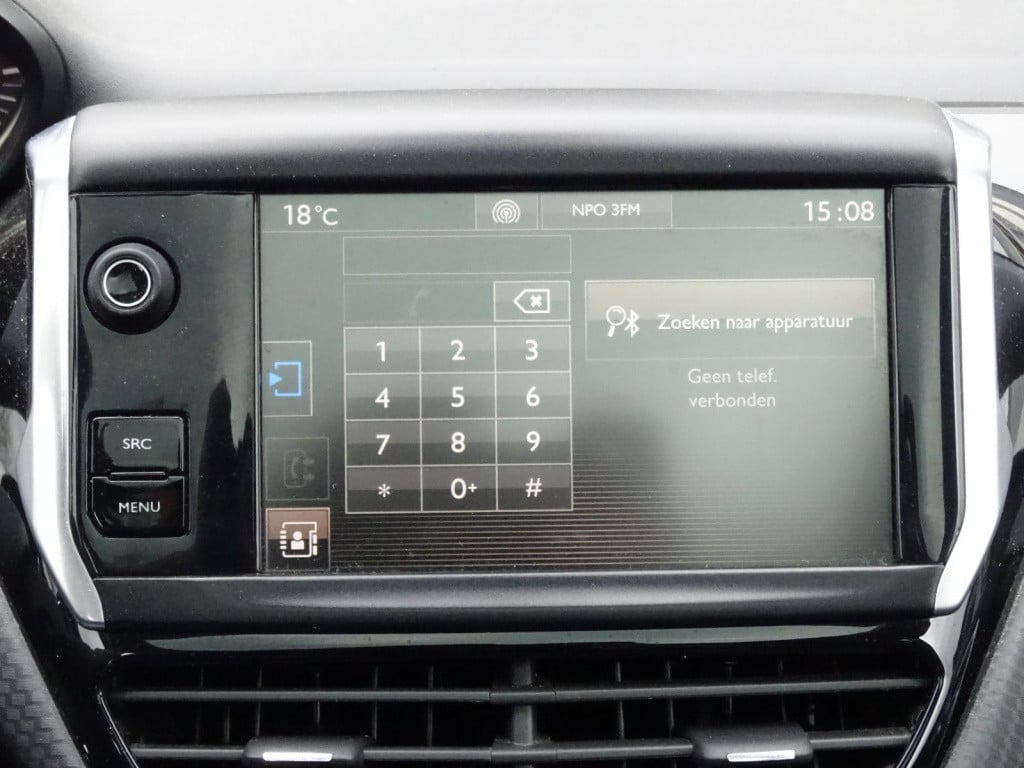 Peugeot 2008 1.2 puretech gt-line | pano | trekhaak | bluetooth | navi