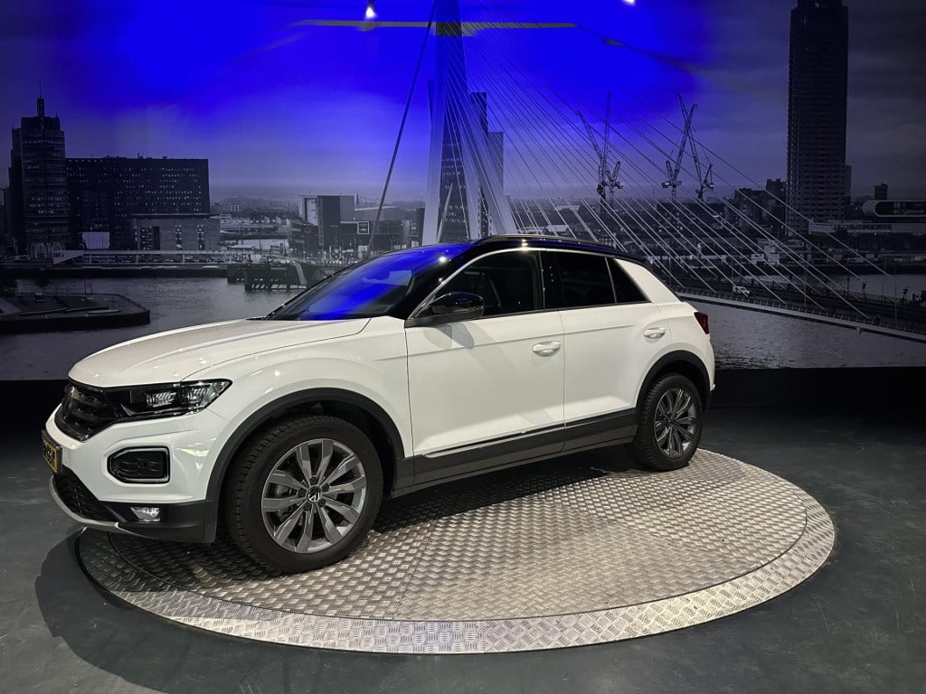 Volkswagen T-roc 1.5 tsi sport *pano*acc*camera*