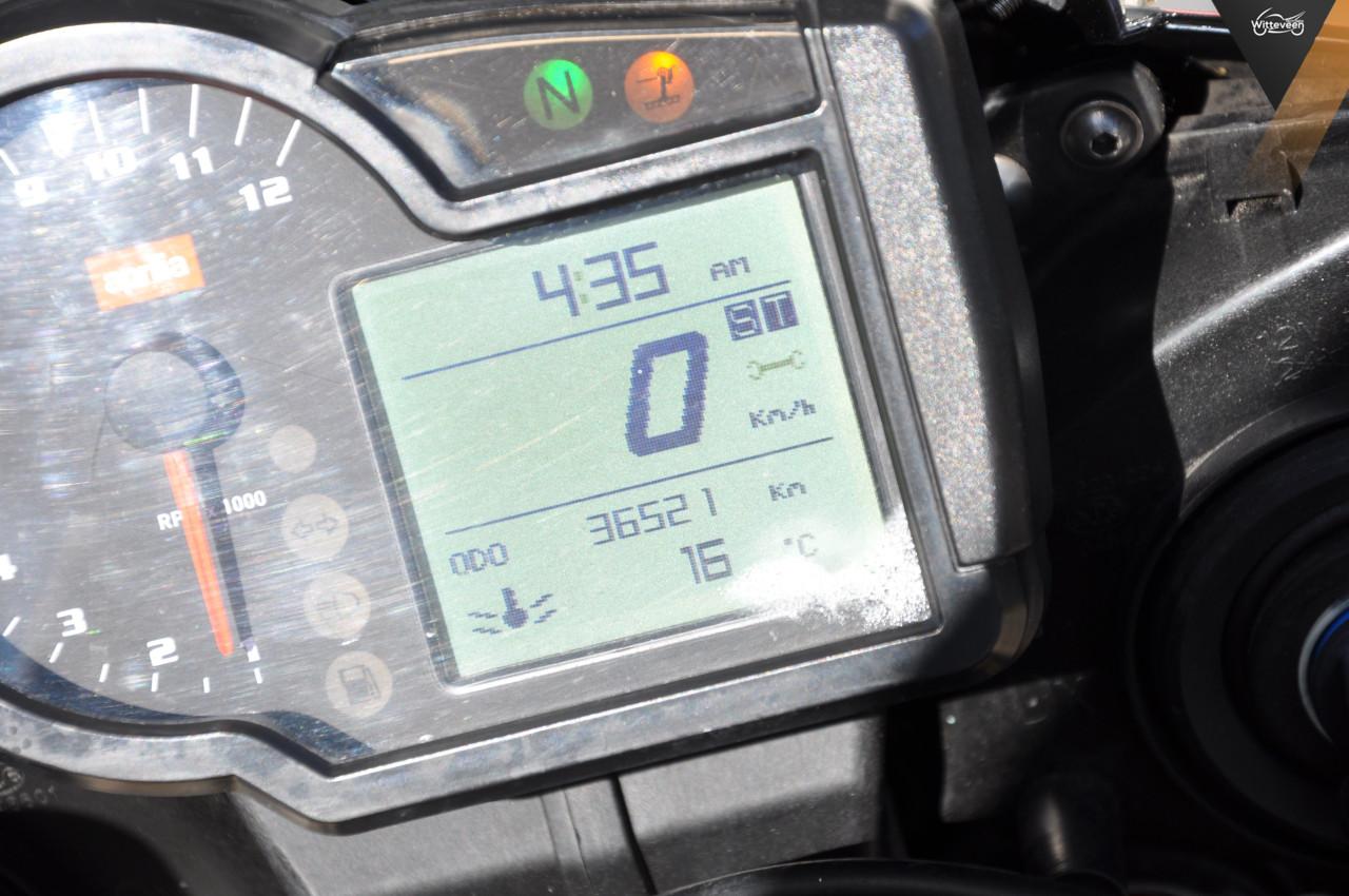 Aprilia Tuono 1000 R Factory Akrapovic