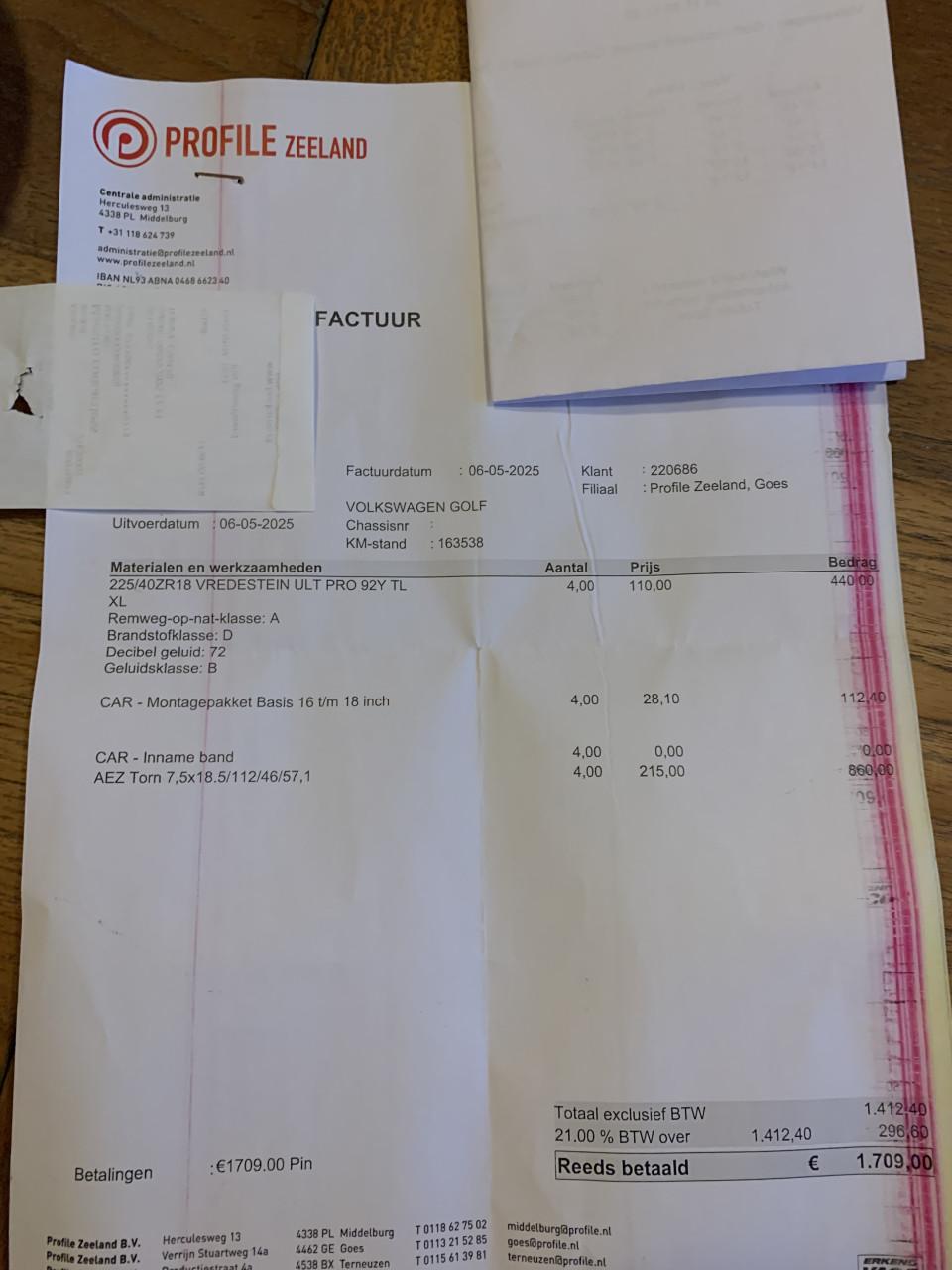 AEZ velgen met Vredestein banden