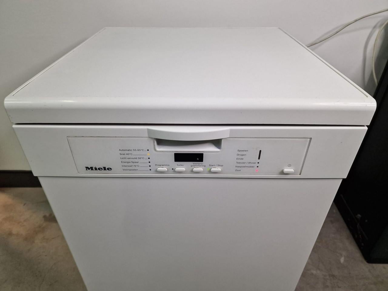 Miele G 4300 BW  A+ klasse vrijstaand Vaatwasser 14 couverts 85x60 cm.