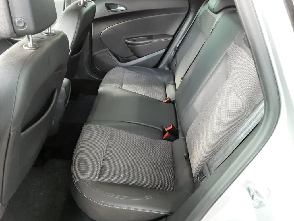 Opel Astra sports tourer 1.4 business +