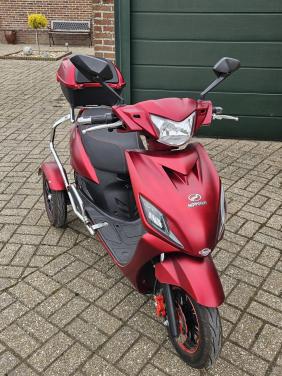 Elektrische scootmobiel en eventueel auto aanhanger