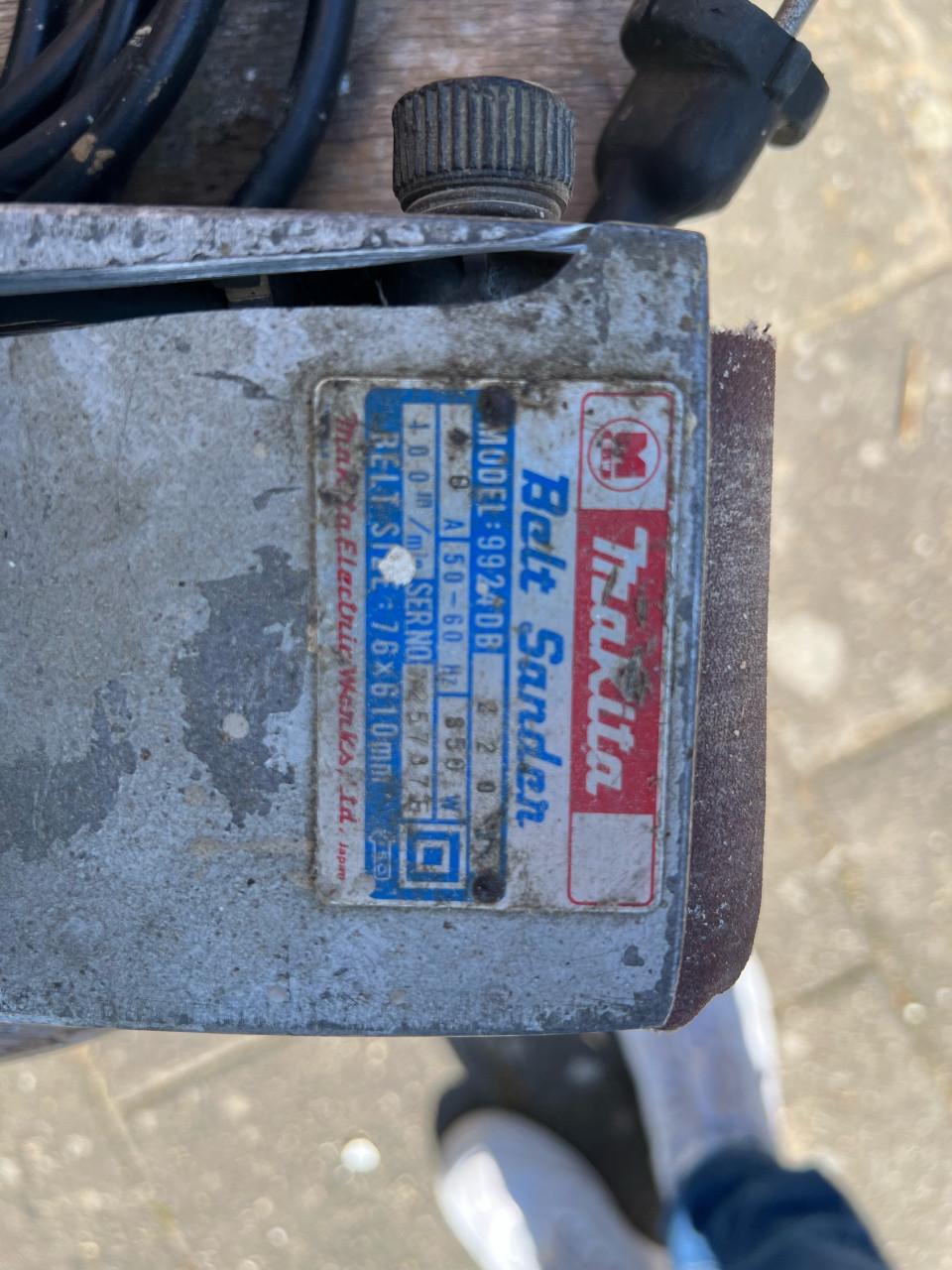 Makita bandschuurmachine