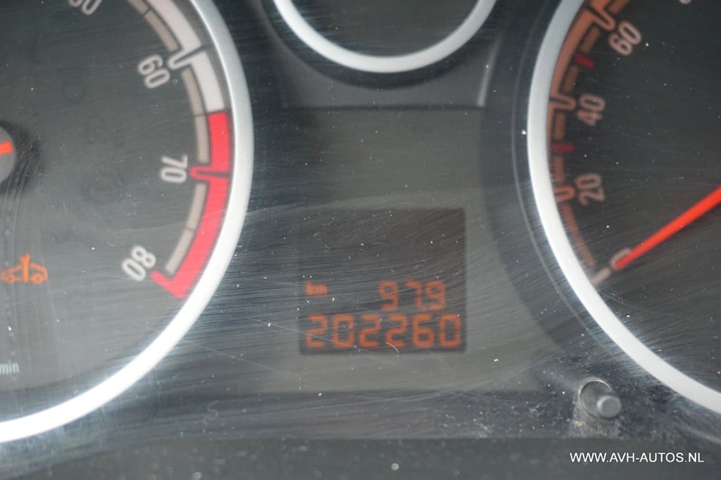 Opel Corsa 1.2 ecoflex anniversay edition lpg