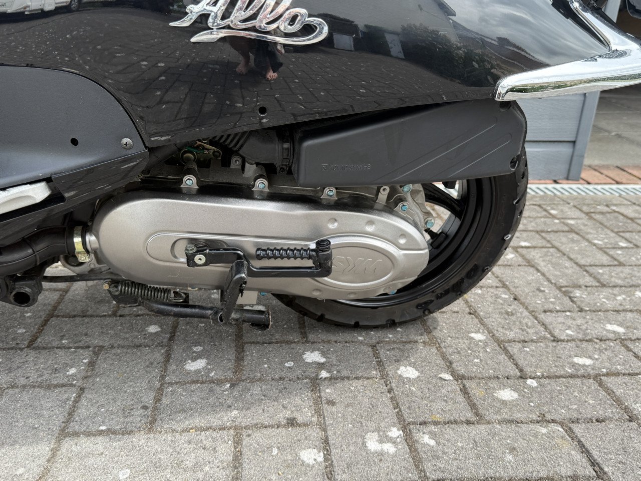 Sym Allo snorscooters twee stuks (prijs per stuk)