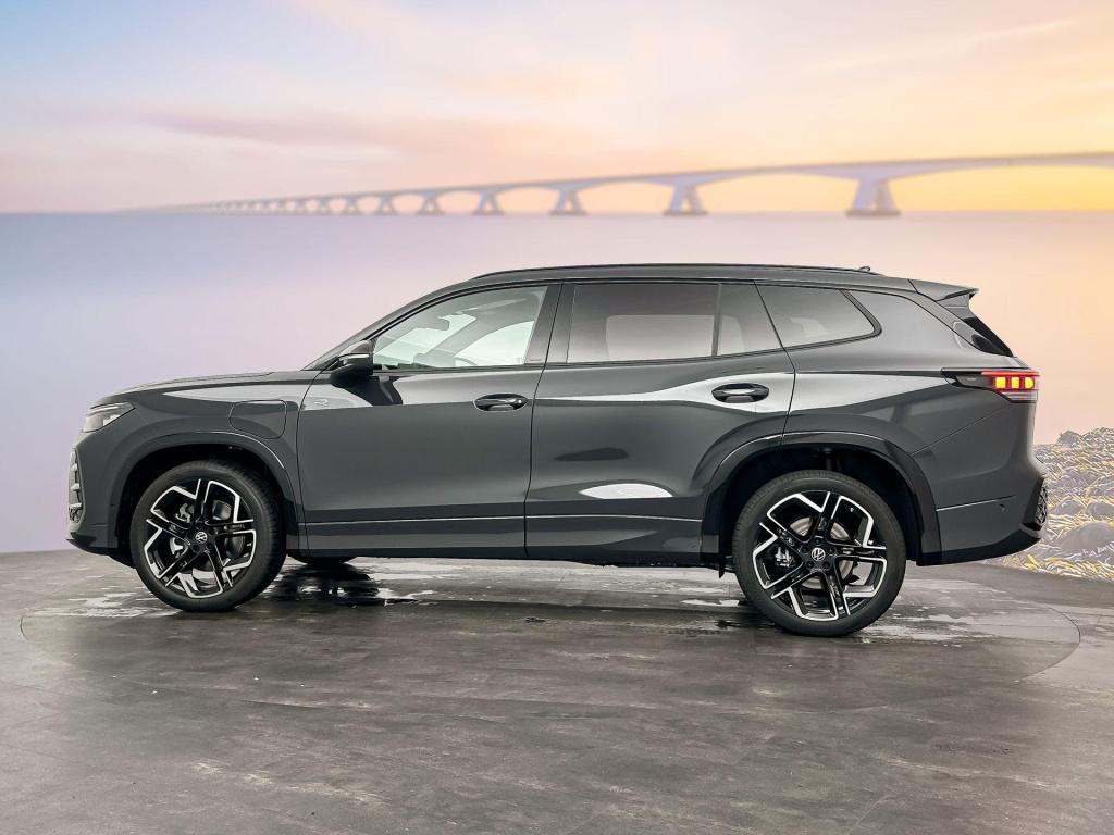 Volkswagen Tayron 1.5 ehybrid r-line