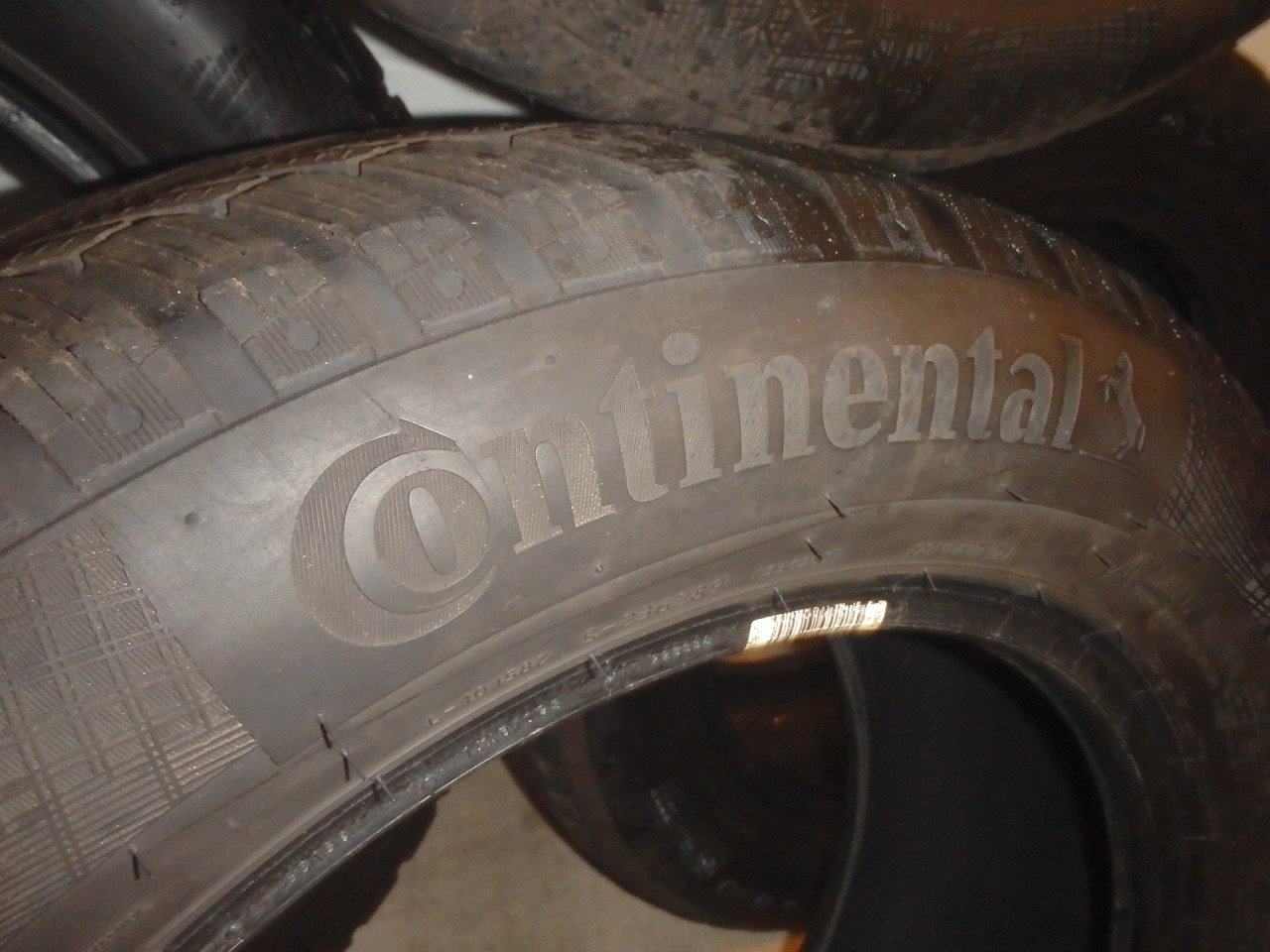Set Continental banden  215/55-R16