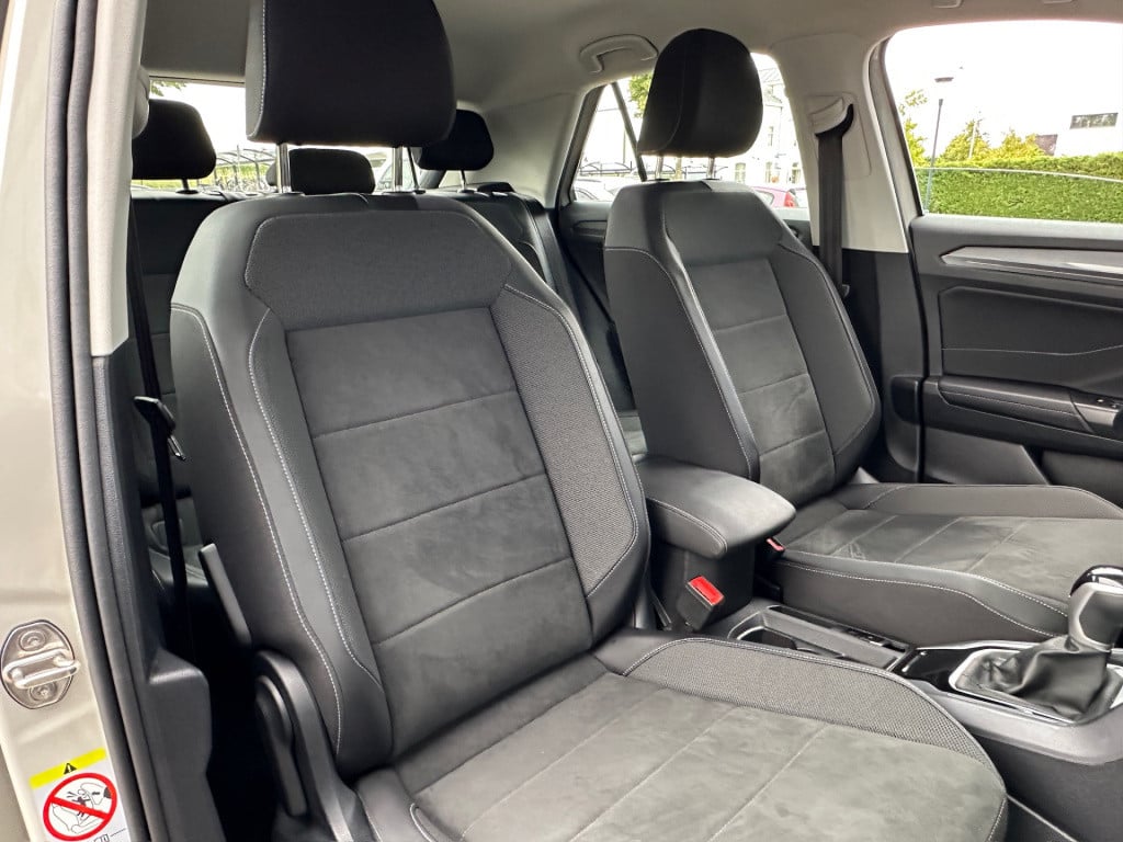 Volkswagen T-roc 1.5 tsi 150pk dsg style carplay | camera | keyless | elek.