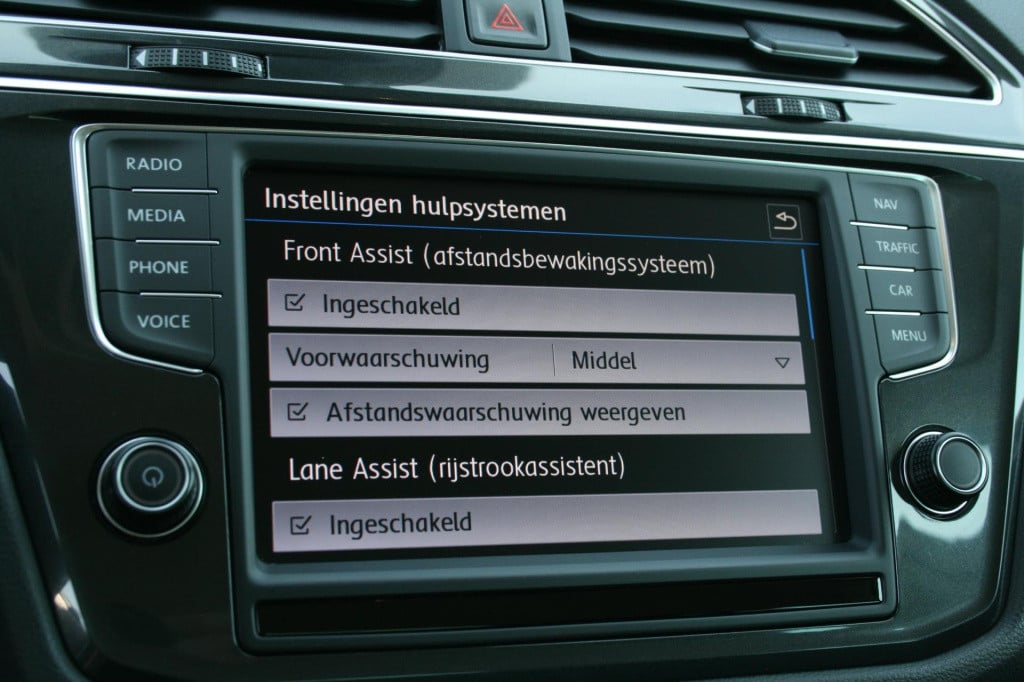 Volkswagen Tiguan 1.4 tsi r-line / connected series