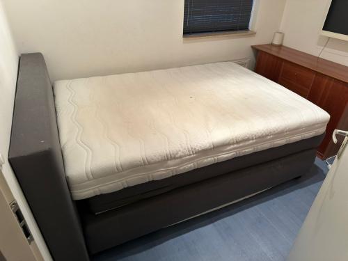 Karlson Boxpring bed 140 cm