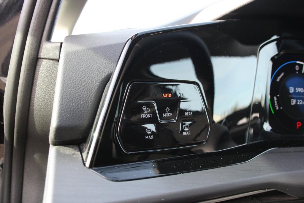 Volkswagen Golf 1.4 ehybrid style