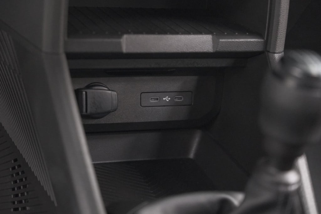 Dacia Duster mild hybrid 130 expression | camera | stoelverwarming | apple 