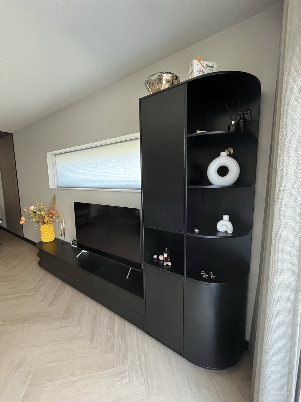 Stijlvol TV-meubel van Woood Exclusive – Finca serie te koop!