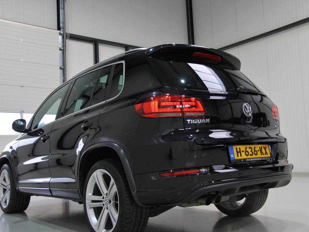 Volkswagen Tiguan 1.4 tsi 150pk dsg r-line | pano dak | trekhaak
