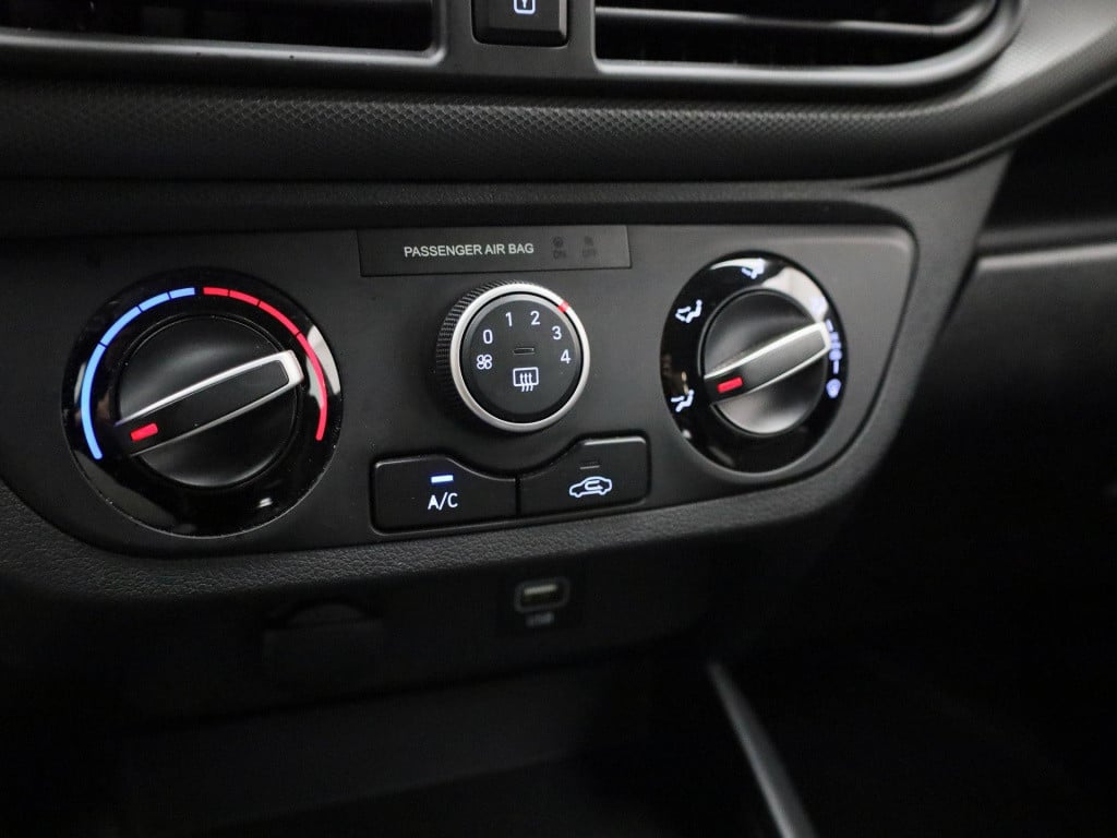 Hyundai I 10 1.0 comfort | airco | dab | cruise control | apple carplay