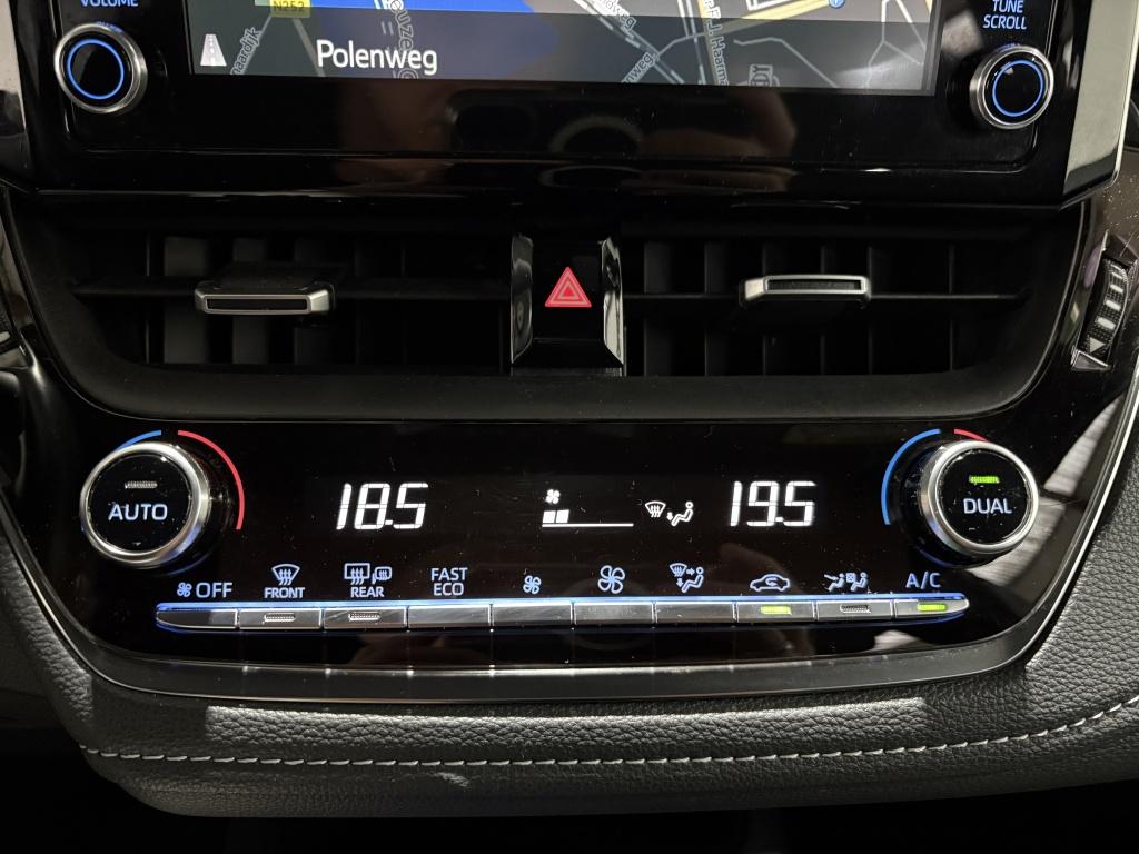 Toyota Corolla Touring Sports 2.0 hybrid first ed.