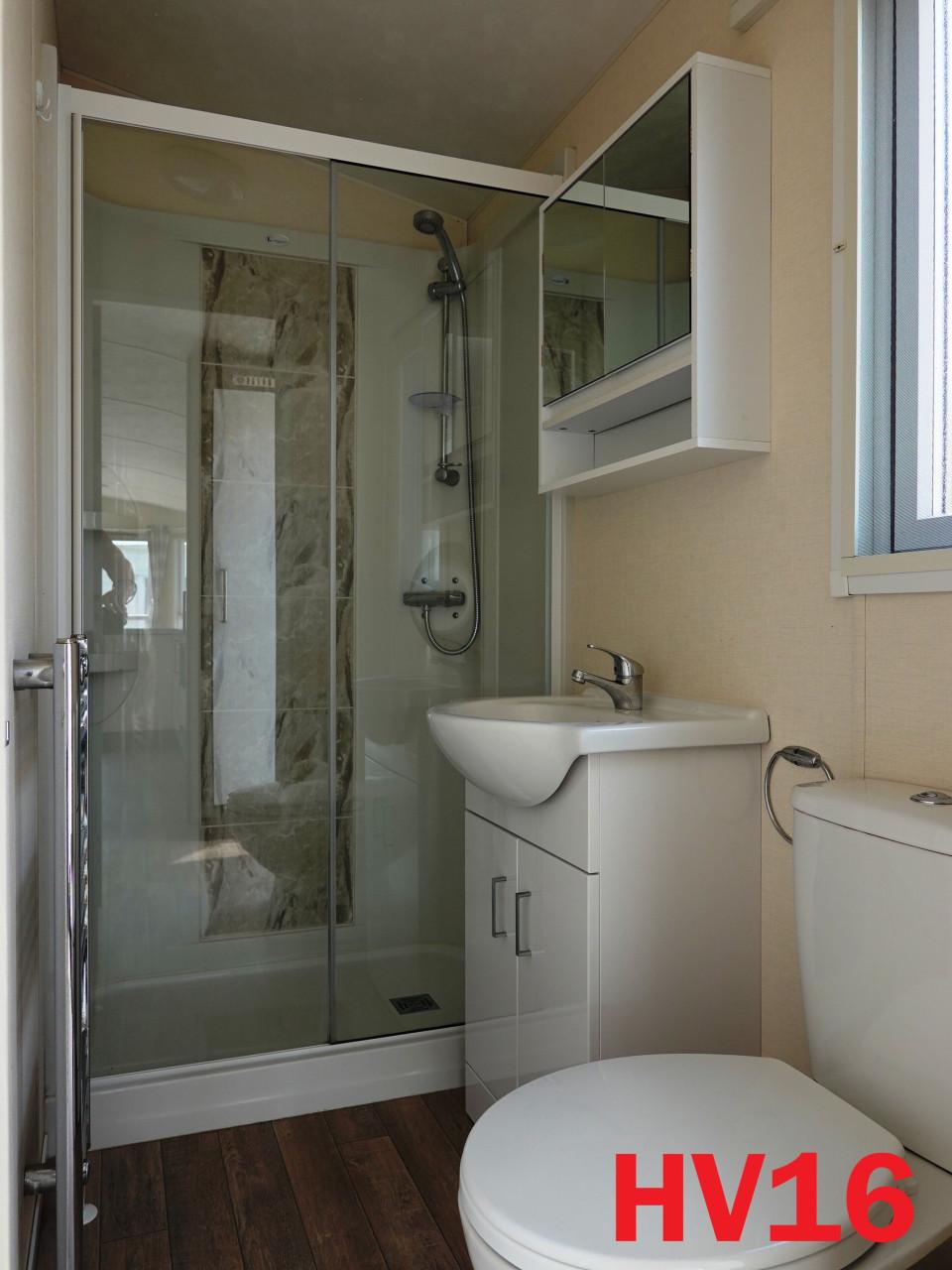 Betaalbaar LDN chalet met dubbel glas en centrale verwarming te koop