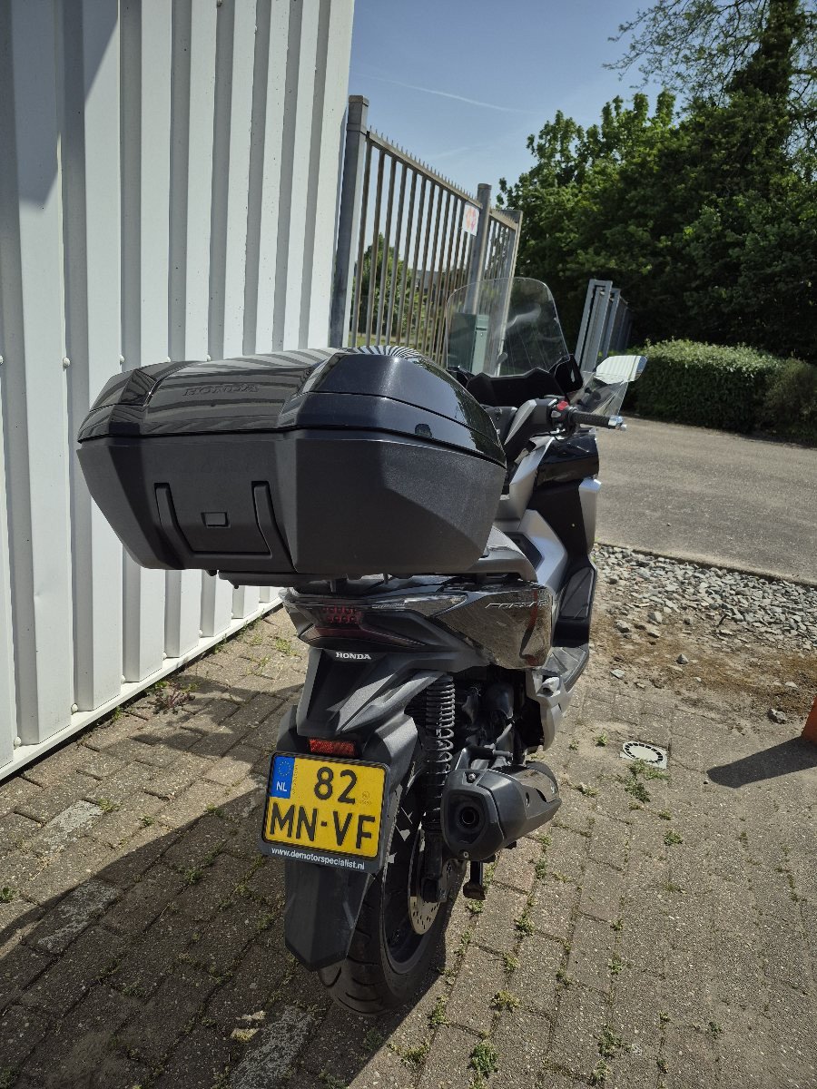 Honda Forza 300 motorscooter uit 2021