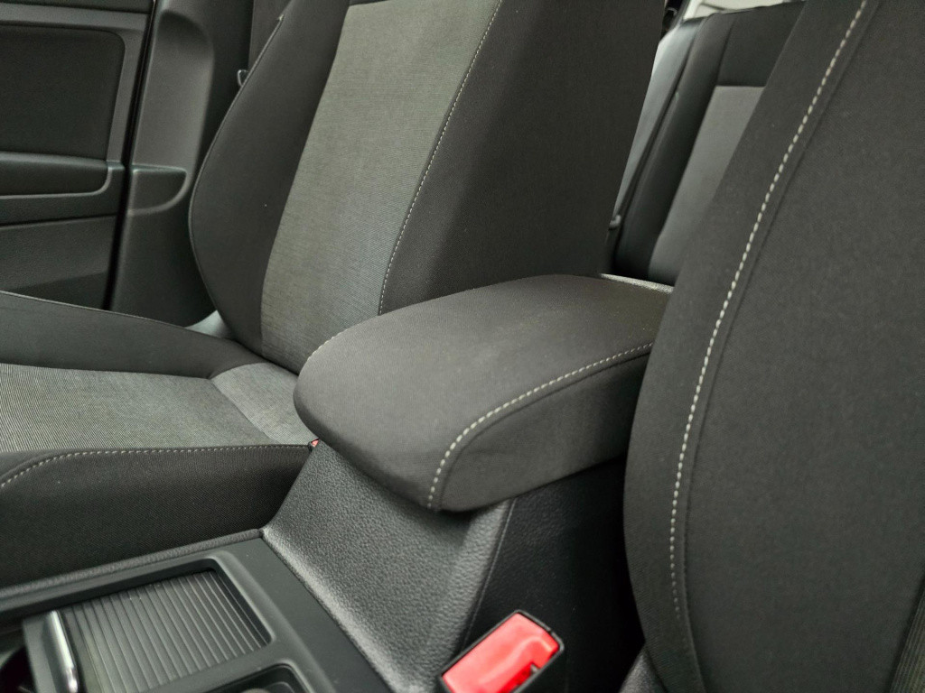 Volkswagen Golf occasion 1.2 tsi black edition met cruisecontrol en dikke v