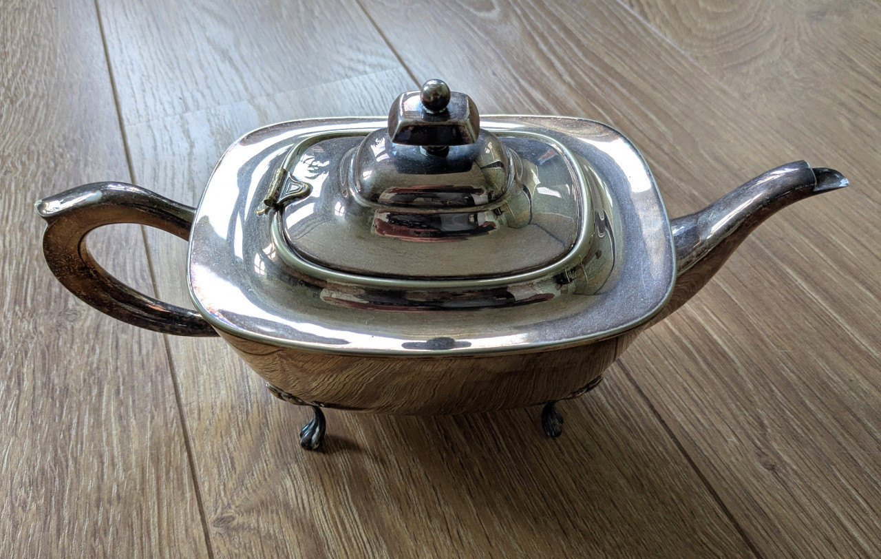Verzilverd servies, 4-delig
