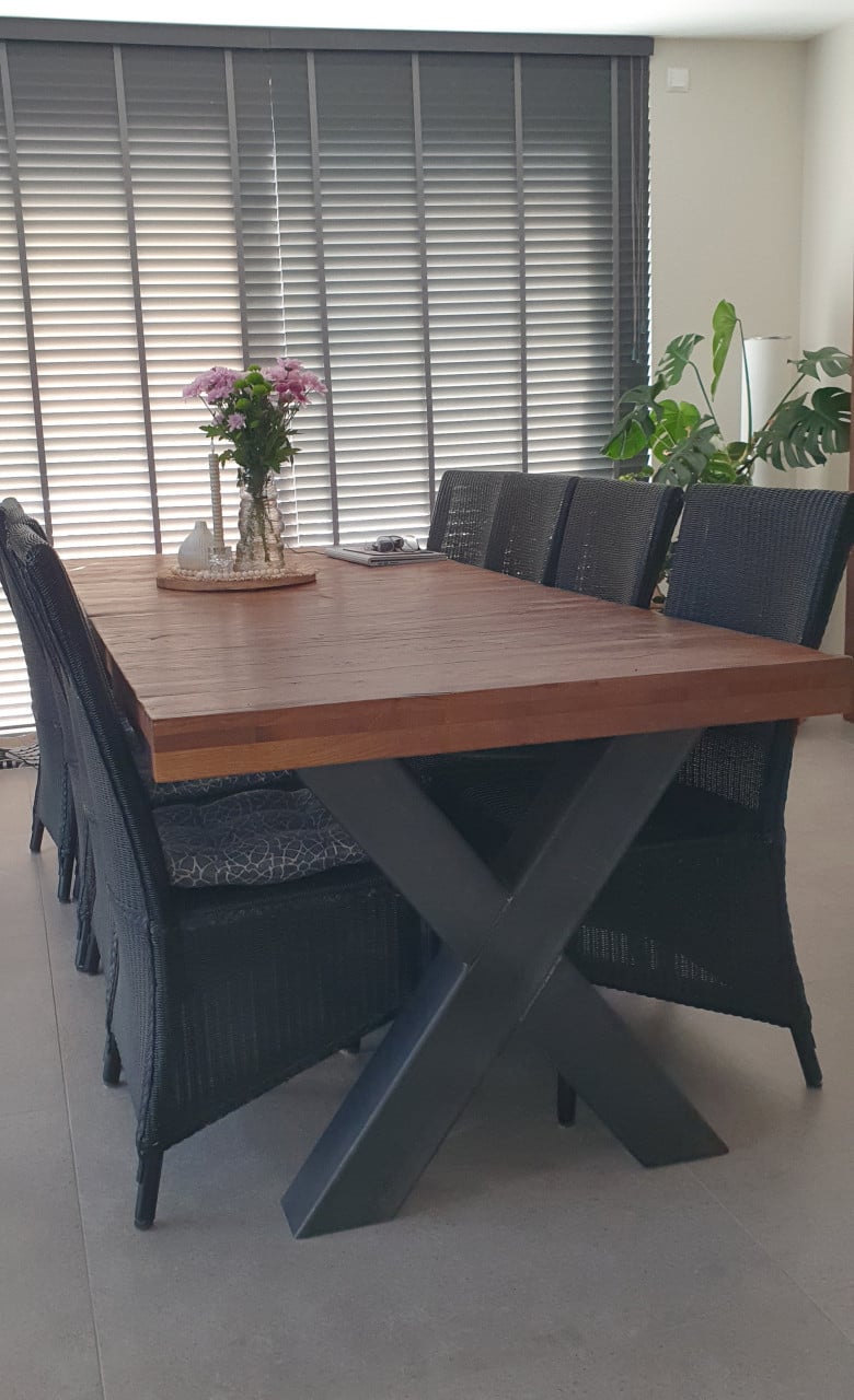 Xooon eetkamertafel