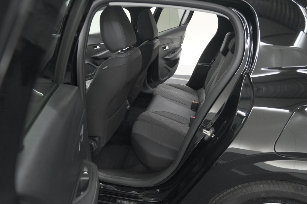 Peugeot 208 puretech 100 allure | apple carplay | parkeersensoren | climate