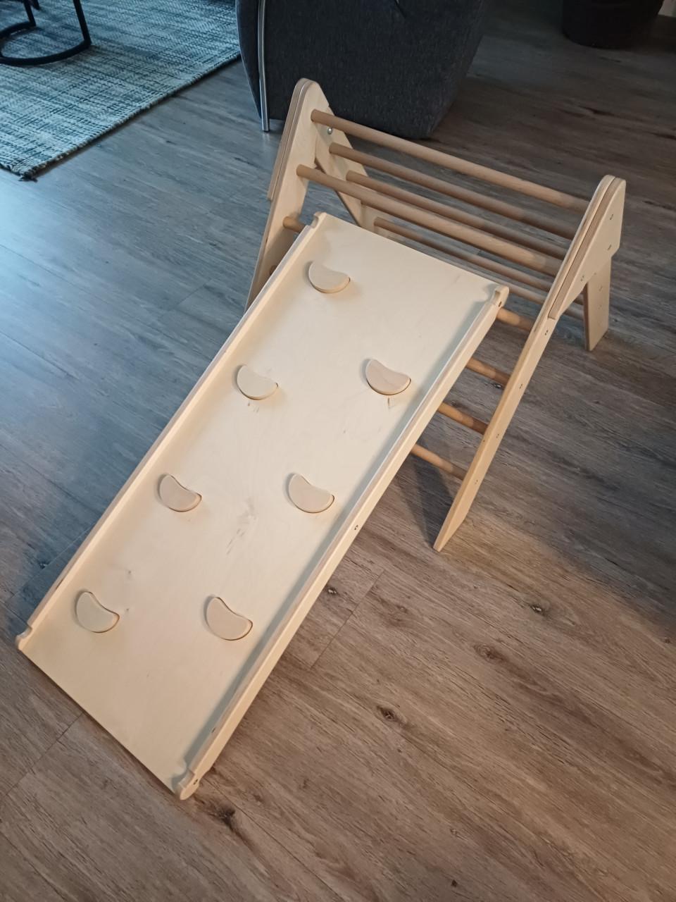 Klimrek met glijbaan