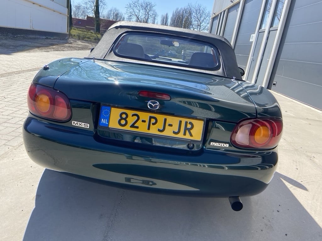 Mazda MX 5 in showroomconditie