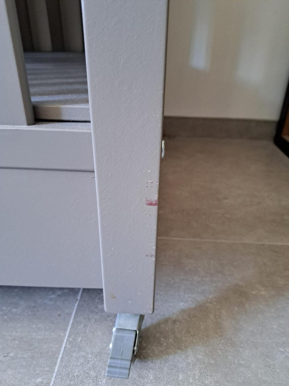 Box Bopita, met lade en wieltjes
