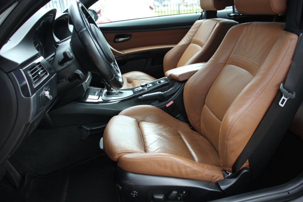 BMW 3-serie cabrio 330d executive | leder | navi | btw