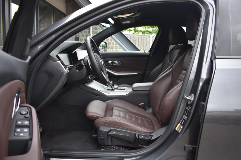 BMW 3-serie touring 320e m-sport | shadow-line | el. wegkl. trekhaak | head