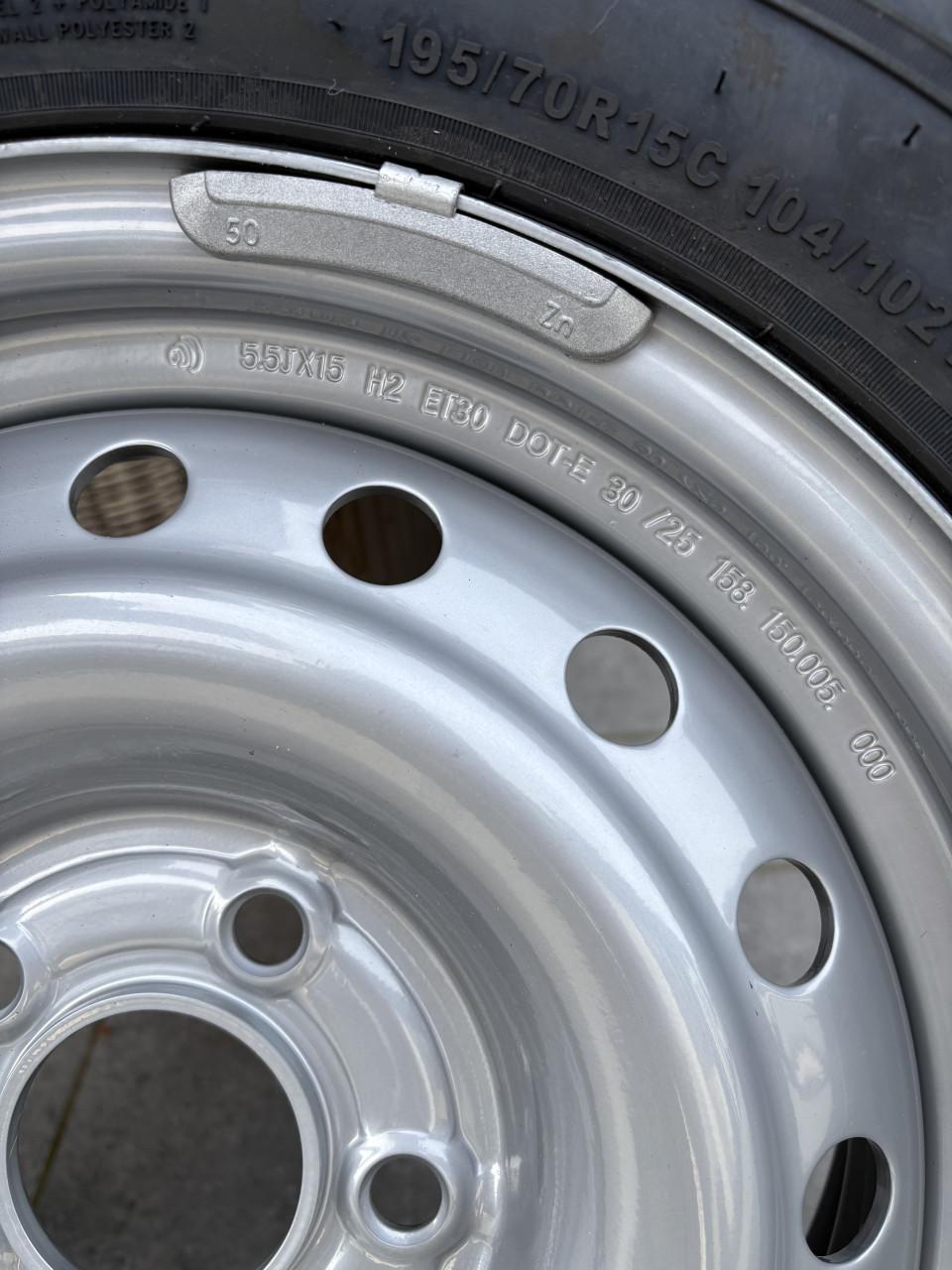 MaxMiler Pro 2 caravanband op stalen velg