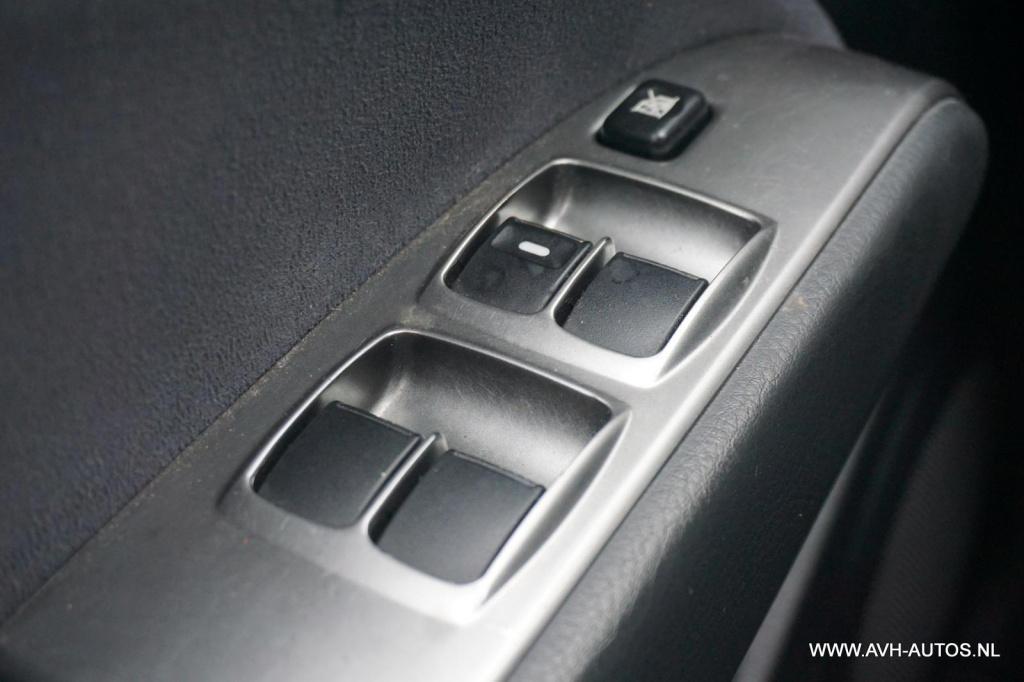 Mitsubishi Outlander 2.0 invite+