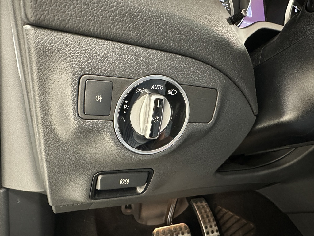 Mercedes-Benz Gla-klasse 180 amg night ed. | panoramadak | keyless-go | 19'