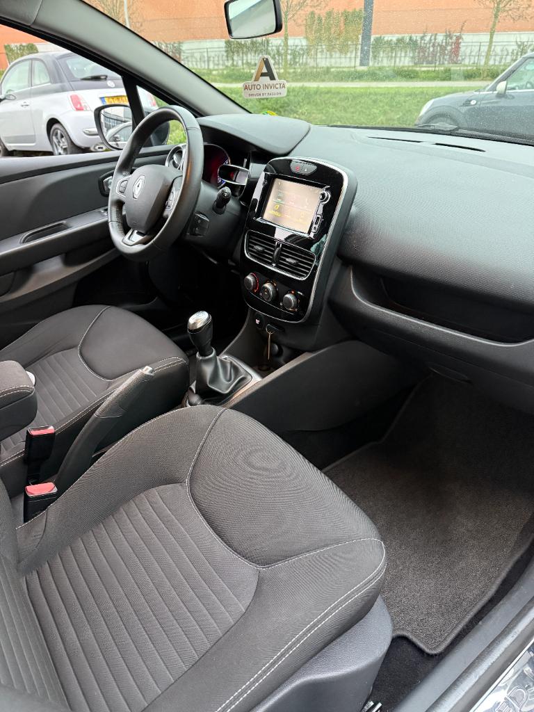 Renault Clio 0.9 - limited