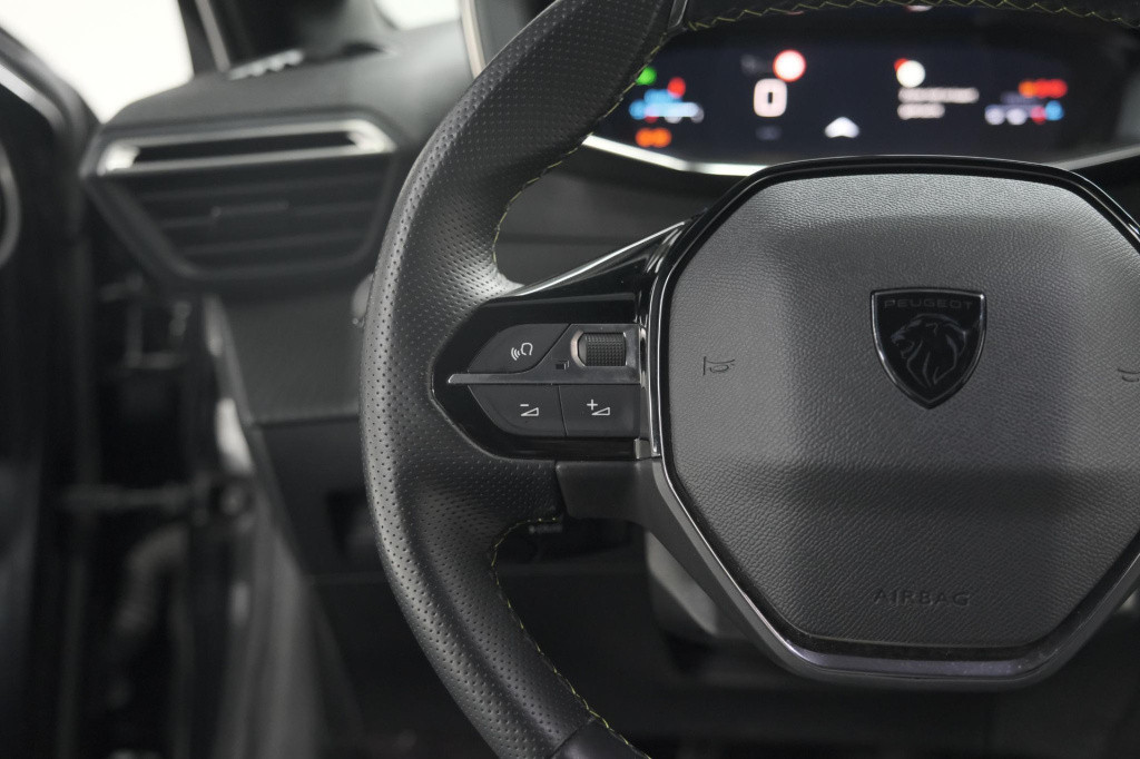 Peugeot 208 puretech 100 gt | camera | navigatie | apple carplay | parkeers