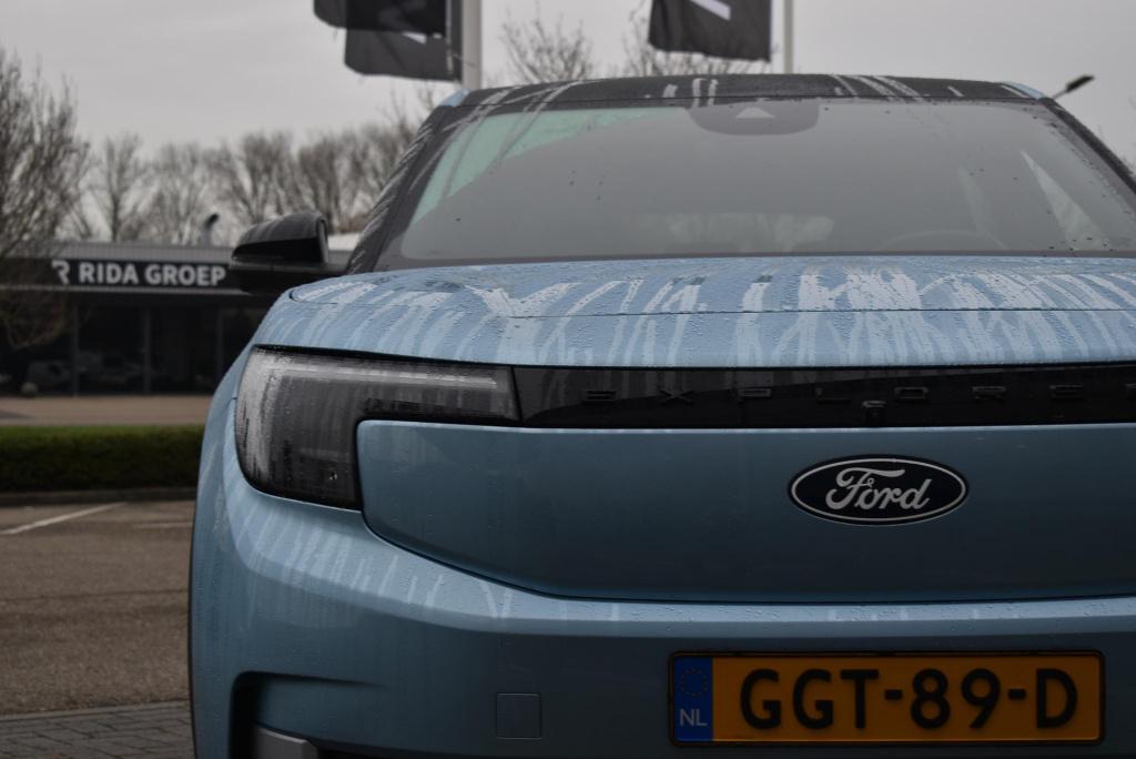 Ford Explorer premium extended range rwd 77 kwh | panoramadak | climate con