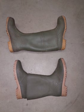 Rubber laarzen mt.44