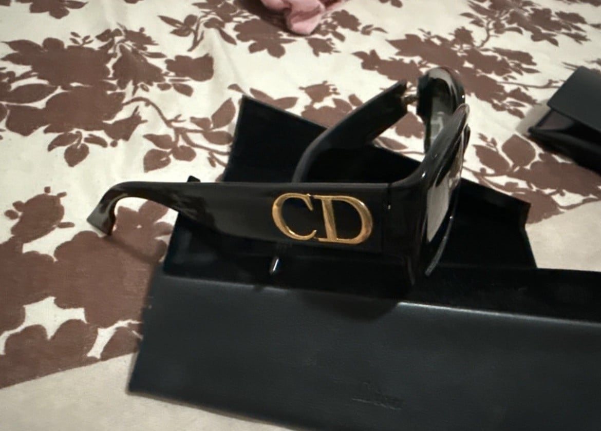 Te koop Dior sunglasses