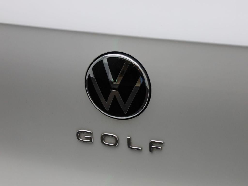 Volkswagen Golf 1.0 etsi life | automaat | panorama dak | virtual cockpit |