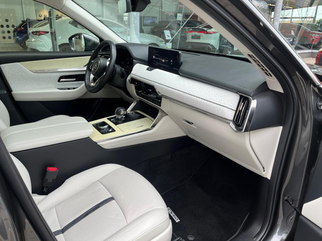 Mazda Cx-60 2.5 e-skyactiv phev takumi|trekhaak|rijklaar