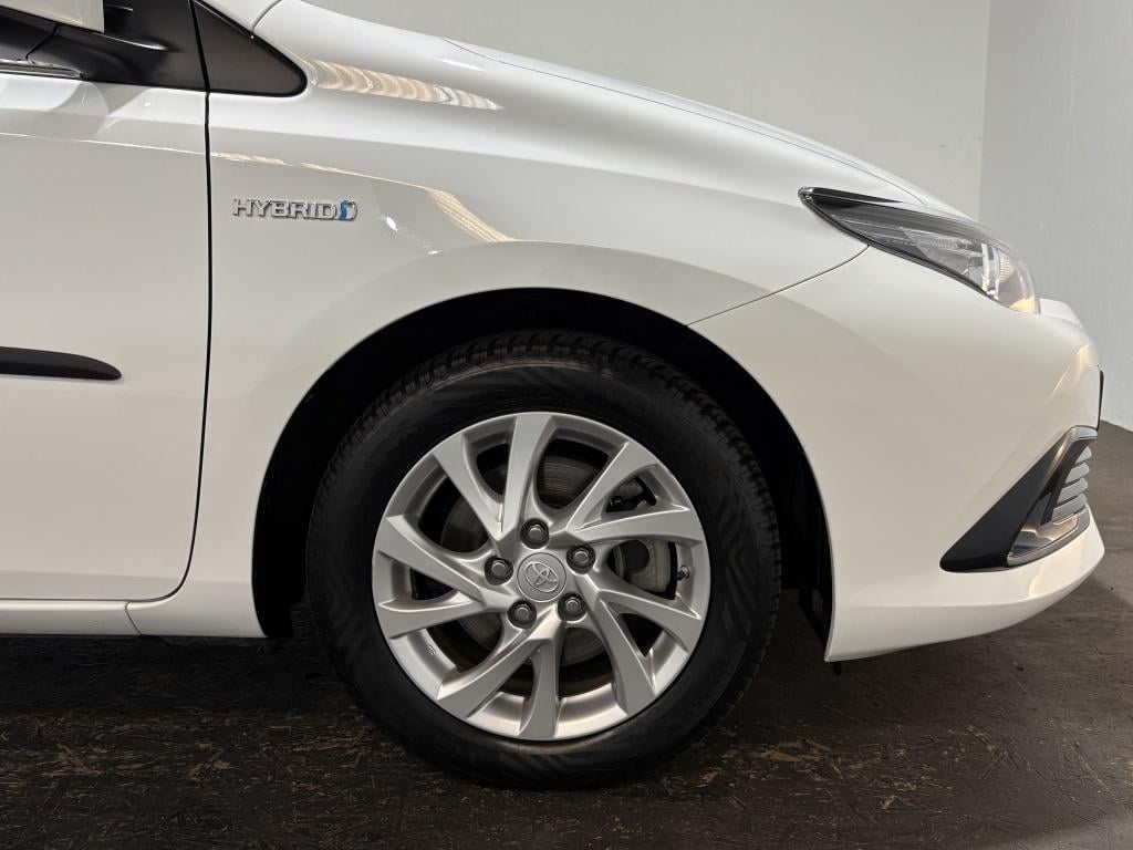 Toyota Auris 1.8 hybrid dynamic | navi | clima |