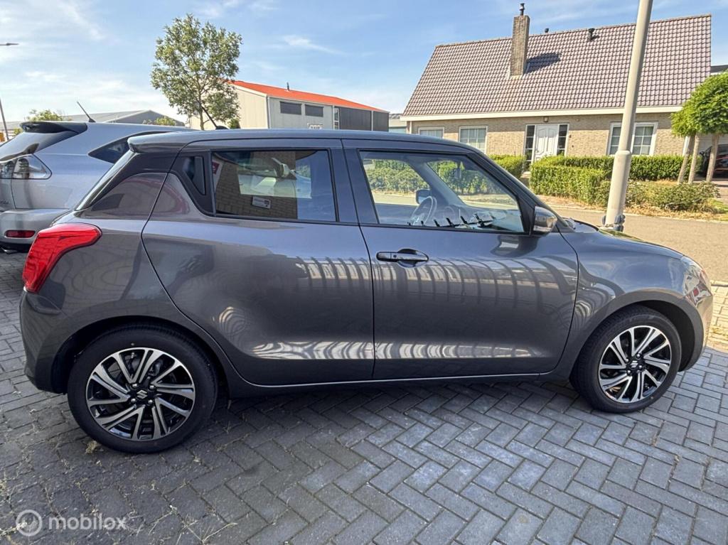 Suzuki Swift 1.2 comfort smart hybrid