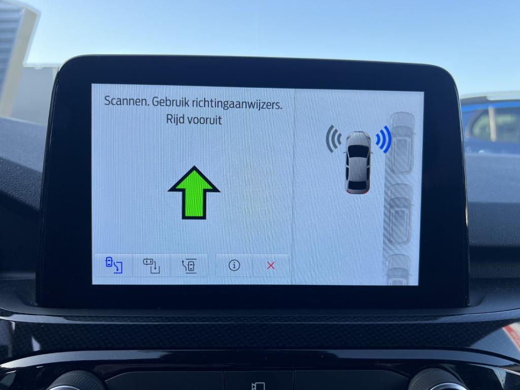 Ford Kuga 2.5 phev e-cvt 225pk st-line x , trekhaak , winterpack,