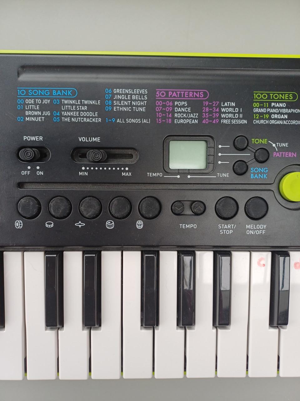 Casio SA-46 electronic keyboard