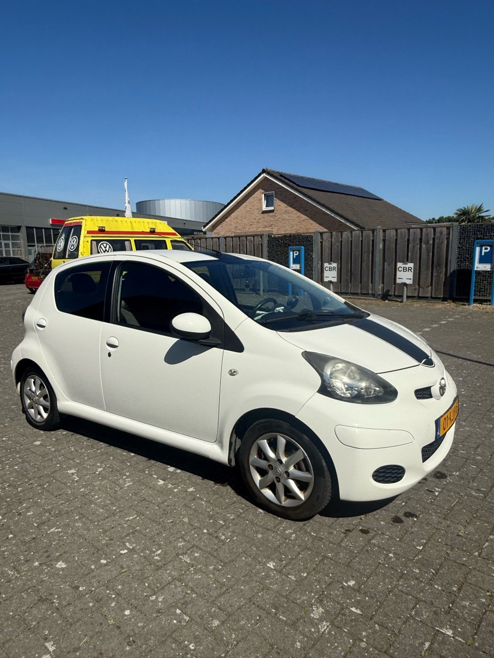Toyota Aygo Alcantara model 1.0 / 5 DRS nieuwe APK