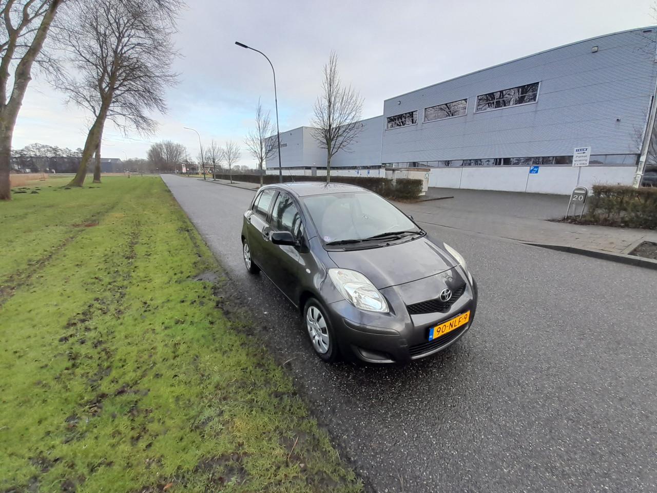 Prima Toyota Yaris - Euro 3,750,=