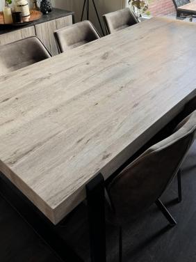 Eetkamertafel 226x100x78cm