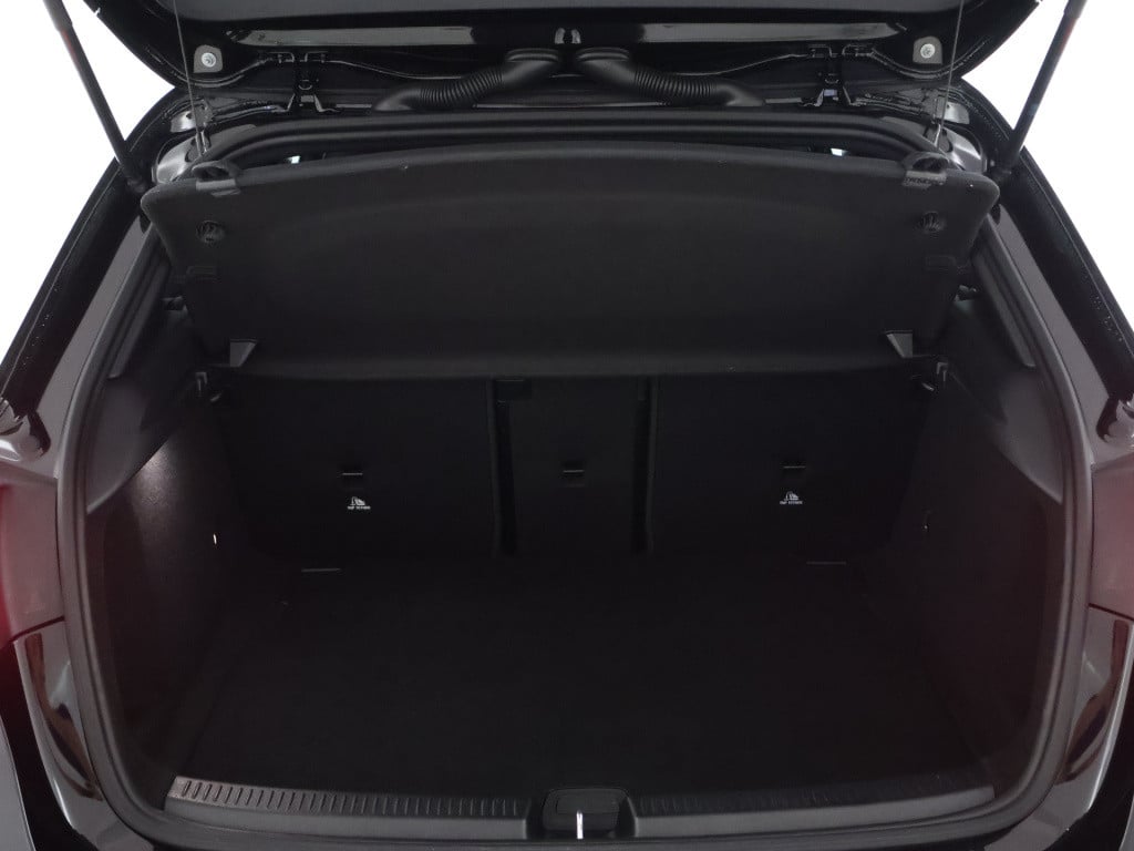 Mercedes-Benz A-Klasse 180 business solution amg | panoramadak | sfeerverli